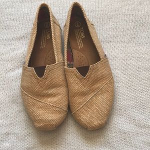 Burlap TOMS